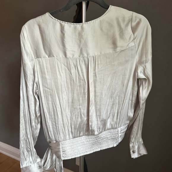 NWT Banana Republic Silk Blouse with Waist Tie - Picture 2 of 6
